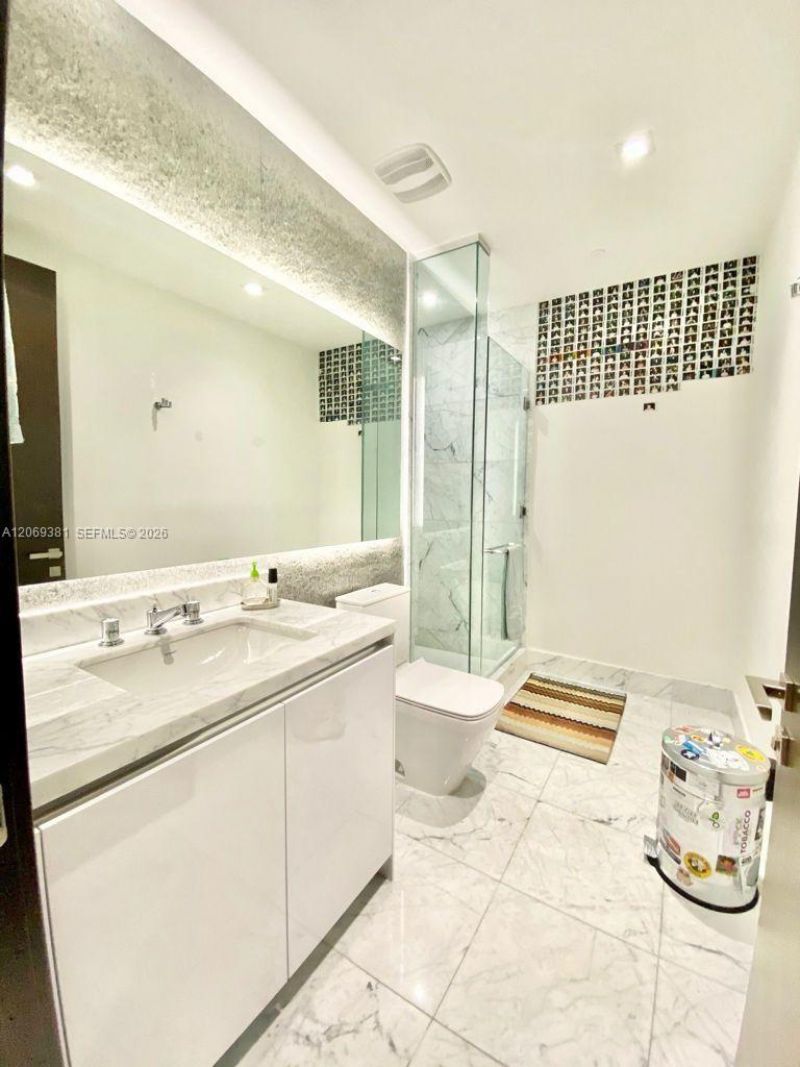 16901 Collins Ave , Unit 701, Sunny Isles Beach, FL 33160 Photo