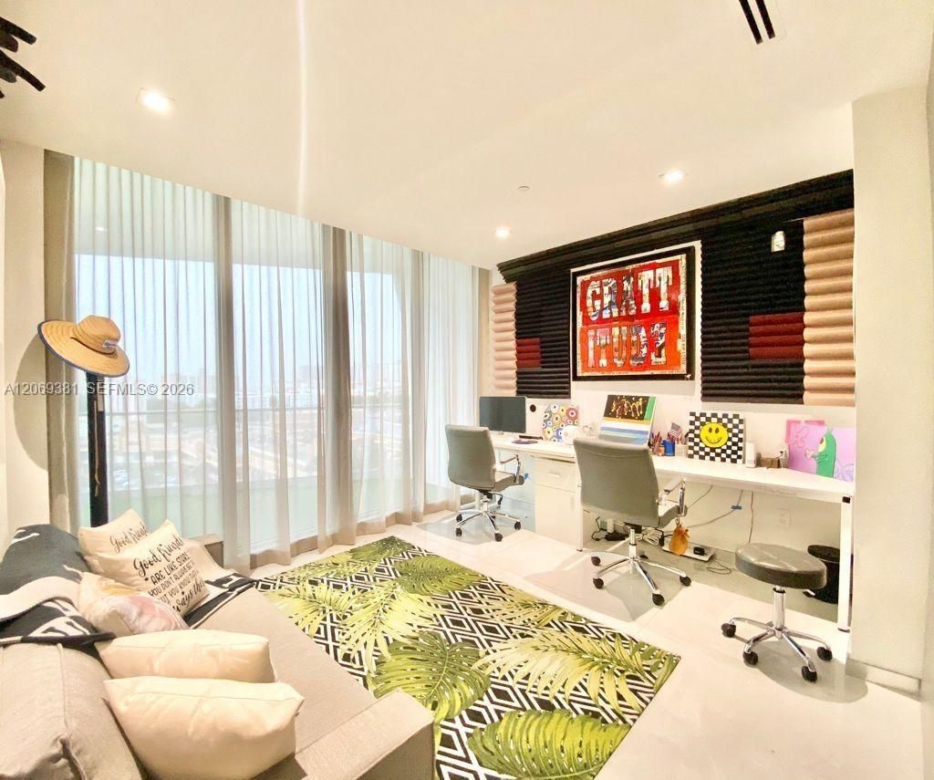 16901 Collins Ave , Unit 701, Sunny Isles Beach, FL 33160 Photo