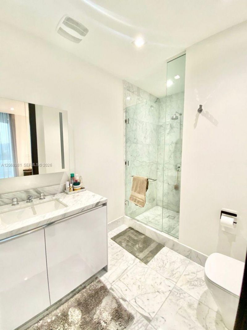 16901 Collins Ave , Unit 701, Sunny Isles Beach, FL 33160 Photo