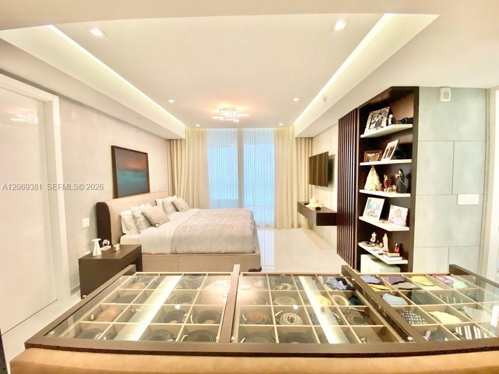 16901 Collins Ave , Unit 701, Sunny Isles Beach, FL 33160 Photo