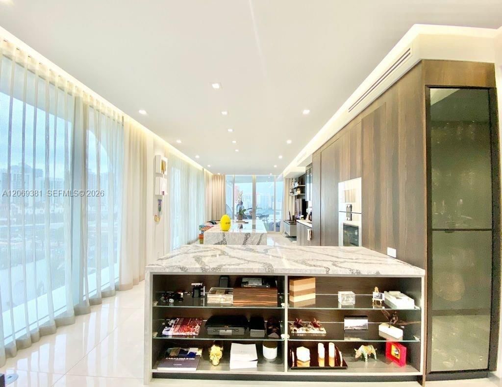16901 Collins Ave , Unit 701, Sunny Isles Beach, FL 33160 Photo