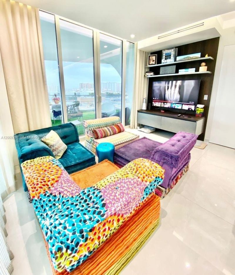 16901 Collins Ave , Unit 701, Sunny Isles Beach, FL 33160 Photo