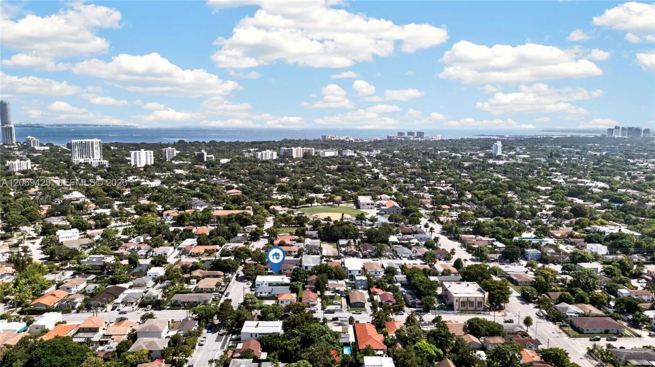 1128 SW 11th Ave, Miami, FL 33129 Photo