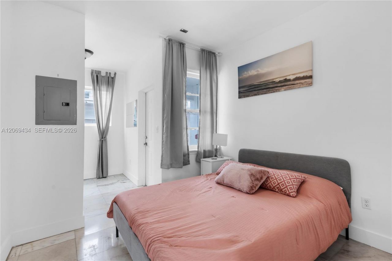 Please Call For Address, Unit 203, Miami Beach, FL 33139 Photo