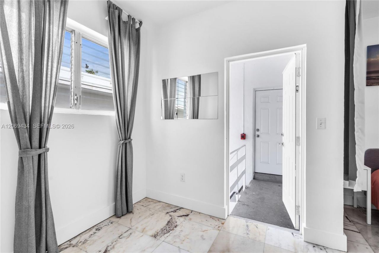 Please Call For Address, Unit 203, Miami Beach, FL 33139 Photo