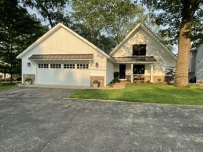 9703 Woodlawn Drive, Portage, MI 49002 Main Photo