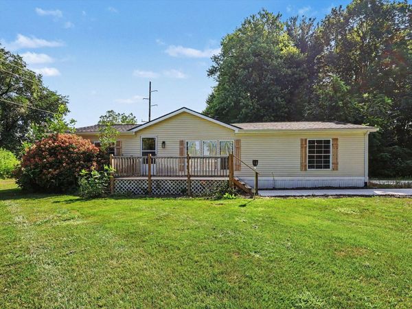 17048 Bond Street, Nunica, MI 49448