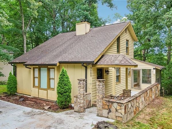 9080 Pine Tree Circle , Gainesville, GA 30506