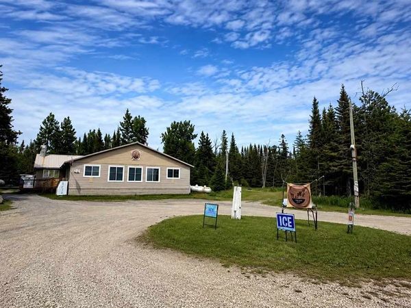 720 W Huron Drive, Pointe Aux Pins, MI 49775