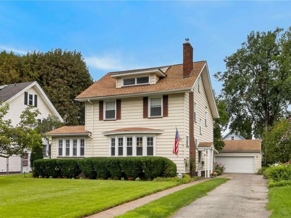 34 Collingwood Drive , Rochester, NY 14621