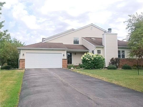 37 Hastings Drive , Orchard Park, NY 14127