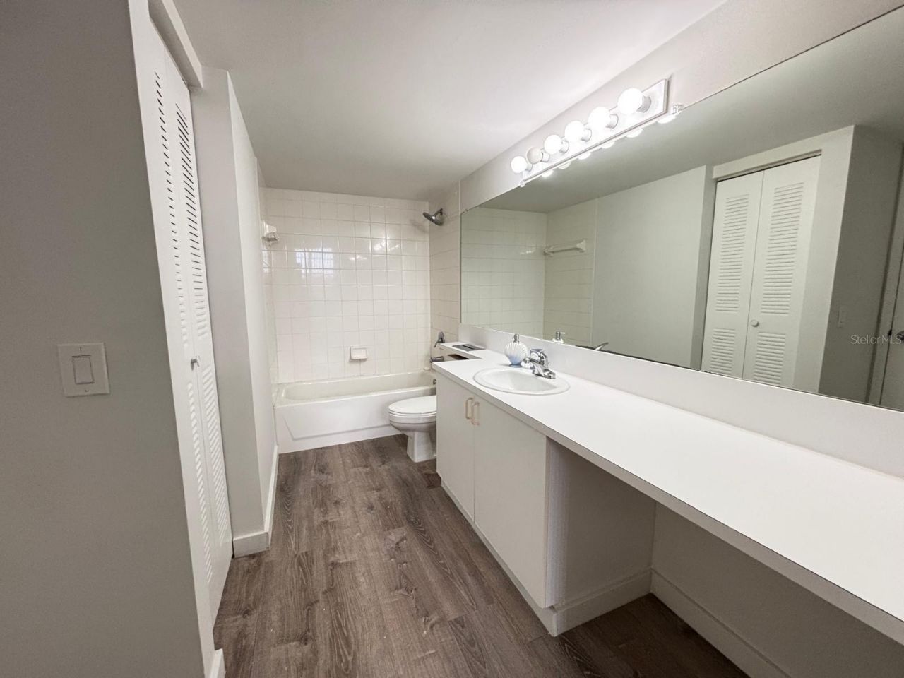 19655 E Country Club Drive, Unit 6403, Aventura, FL 33180 Photo