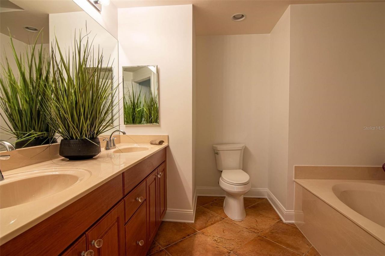 2743 1st Street , Unit 406, Fort Myers, FL 33916 Photo