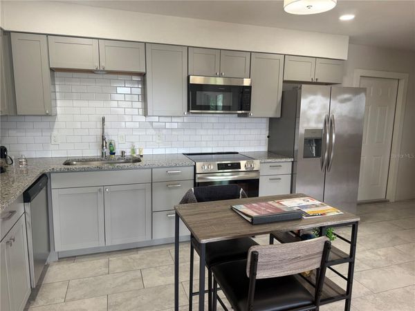 416 73RD AVENUE N, Unit 205, ST PETERSBURG, FL 33702