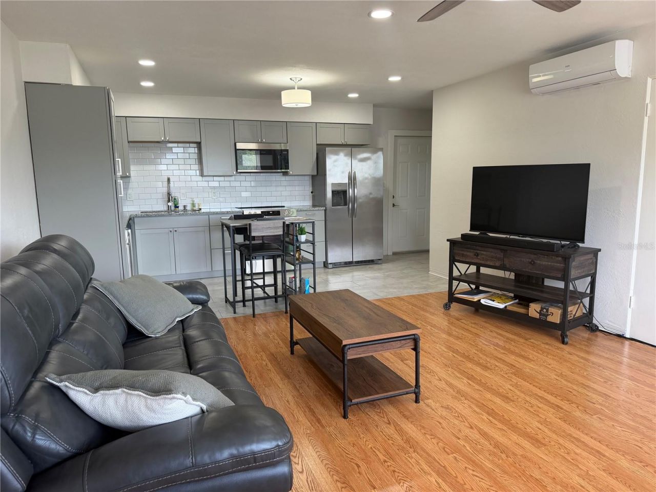 416 73rd Avenue N, Unit 205, Saint Petersburg, FL 33702 Photo
