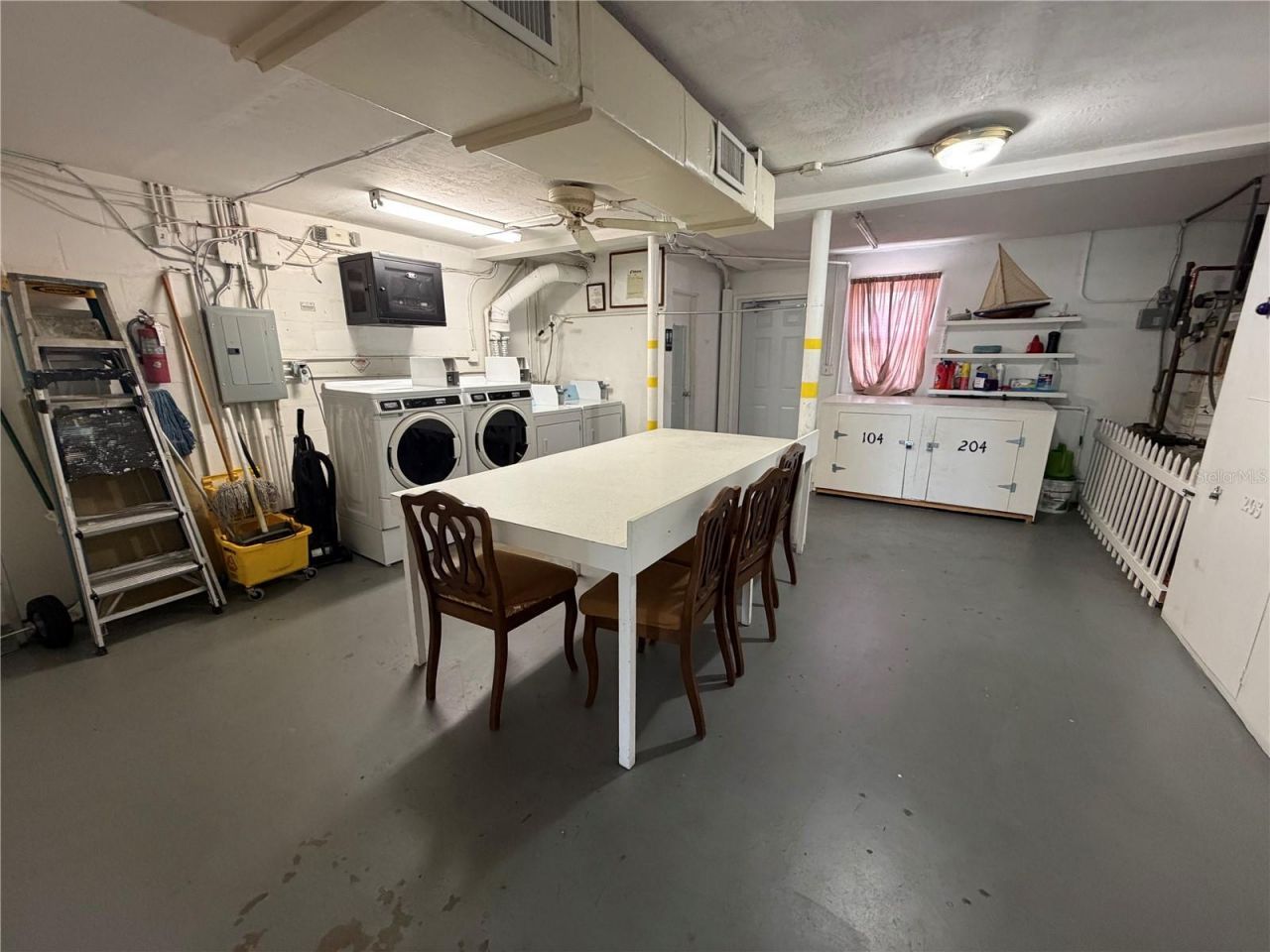 416 73rd Avenue N, Unit 205, Saint Petersburg, FL 33702 Photo