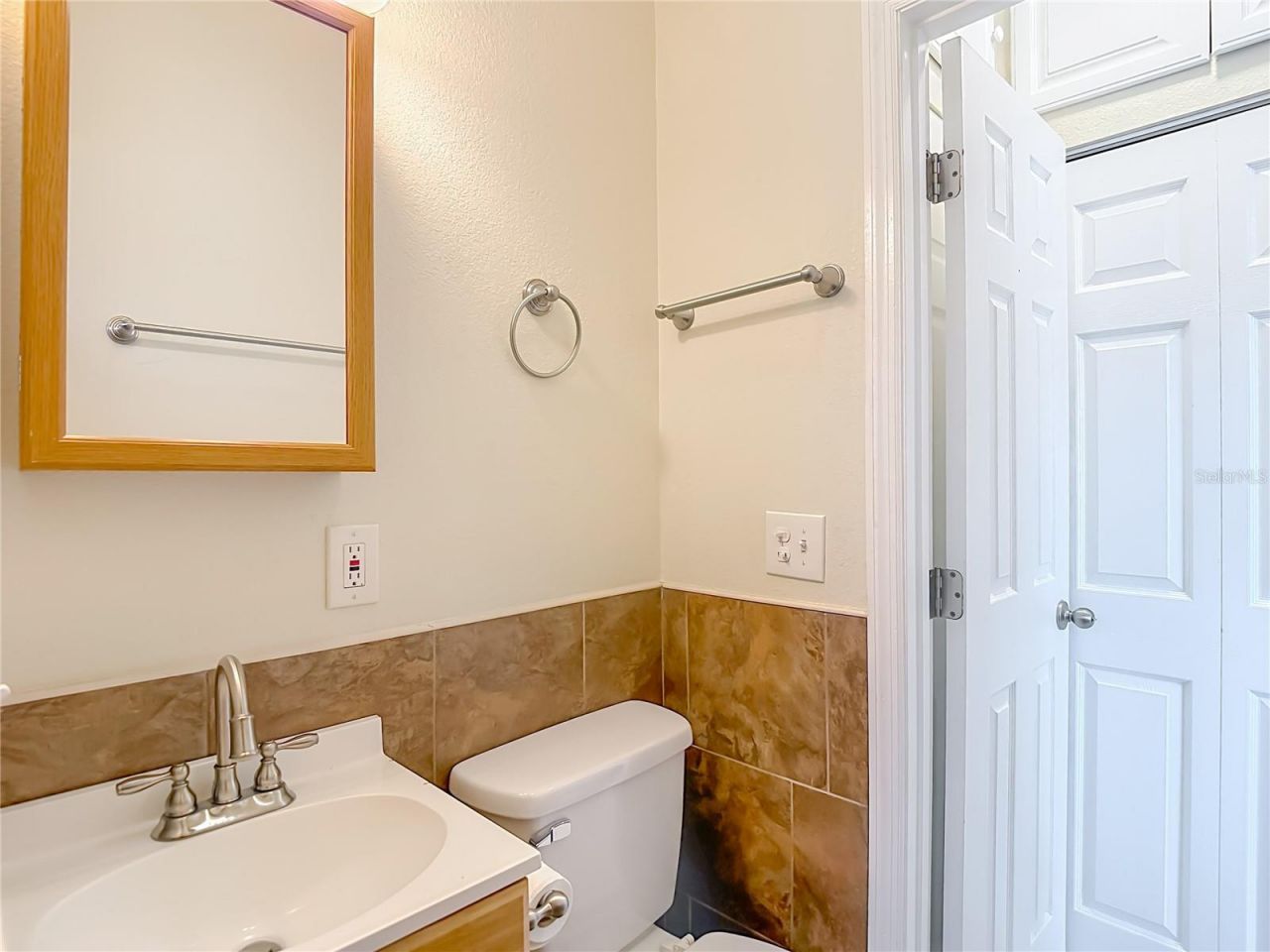 7429 Us Highway 19 , New Port Richey, FL 34652 Photo