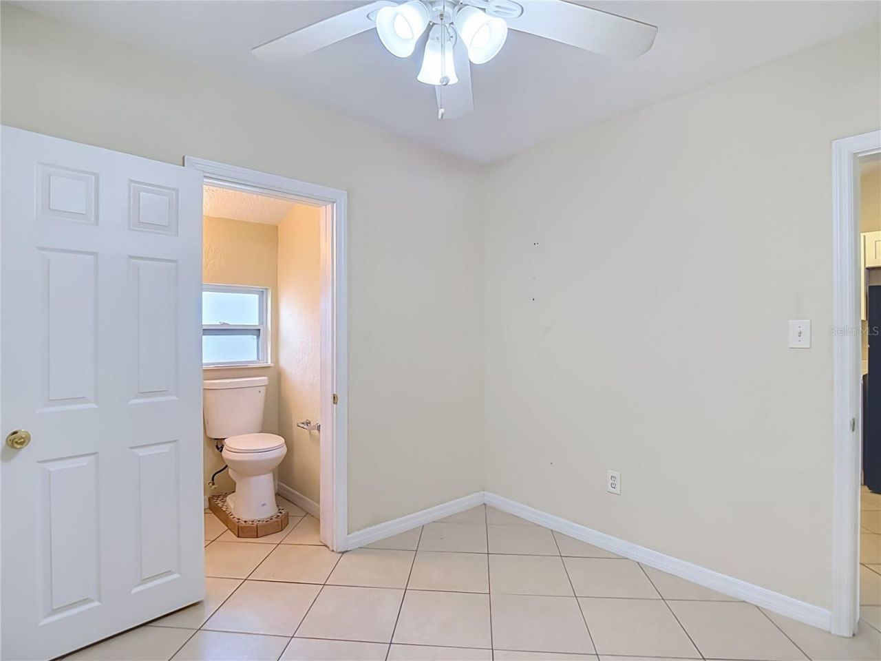 7429 Us Highway 19 , New Port Richey, FL 34652 Photo