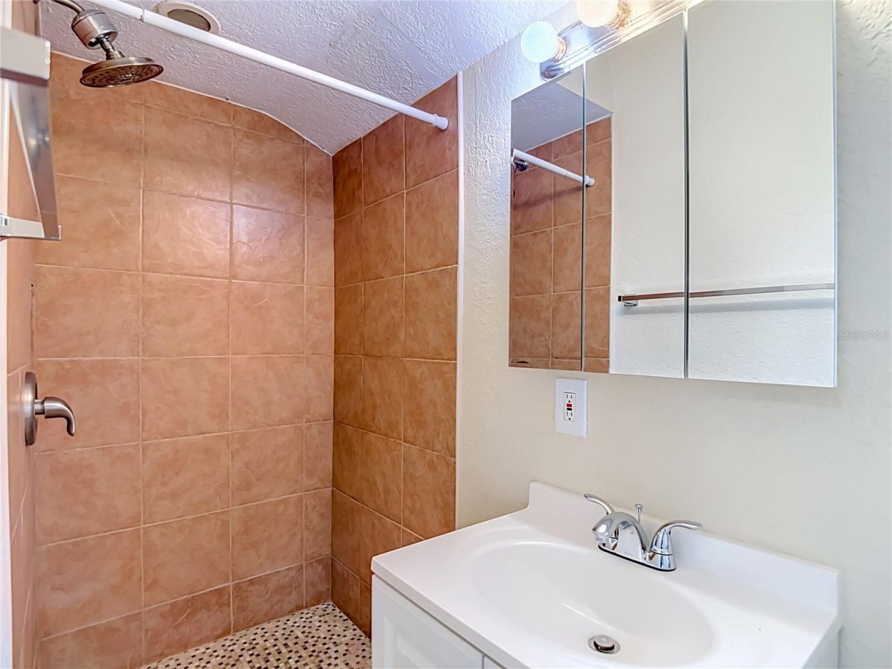 7429 Us Highway 19 , New Port Richey, FL 34652 Photo
