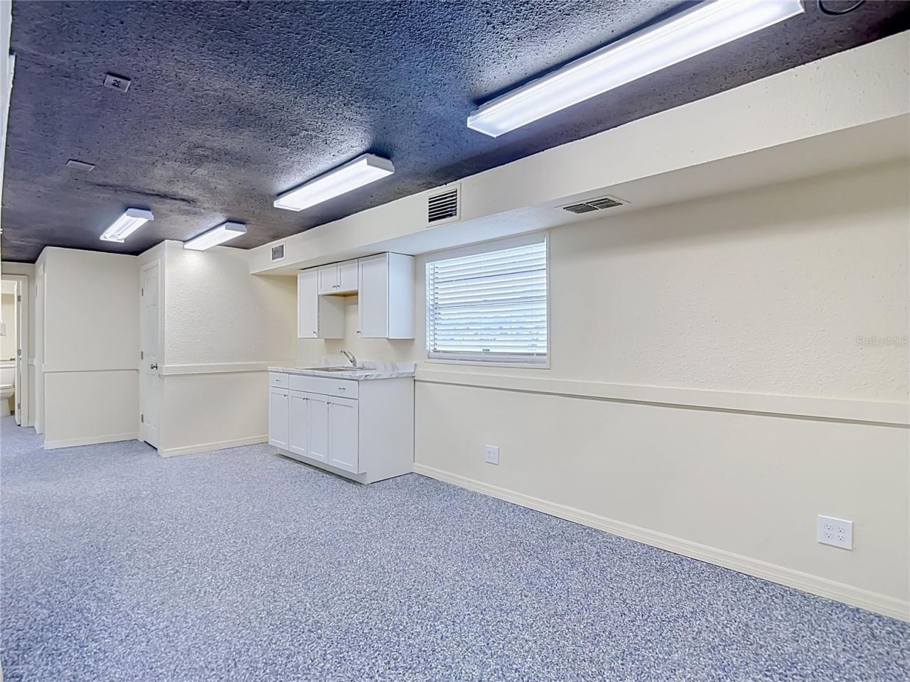 7429 Us Highway 19 , New Port Richey, FL 34652 Photo