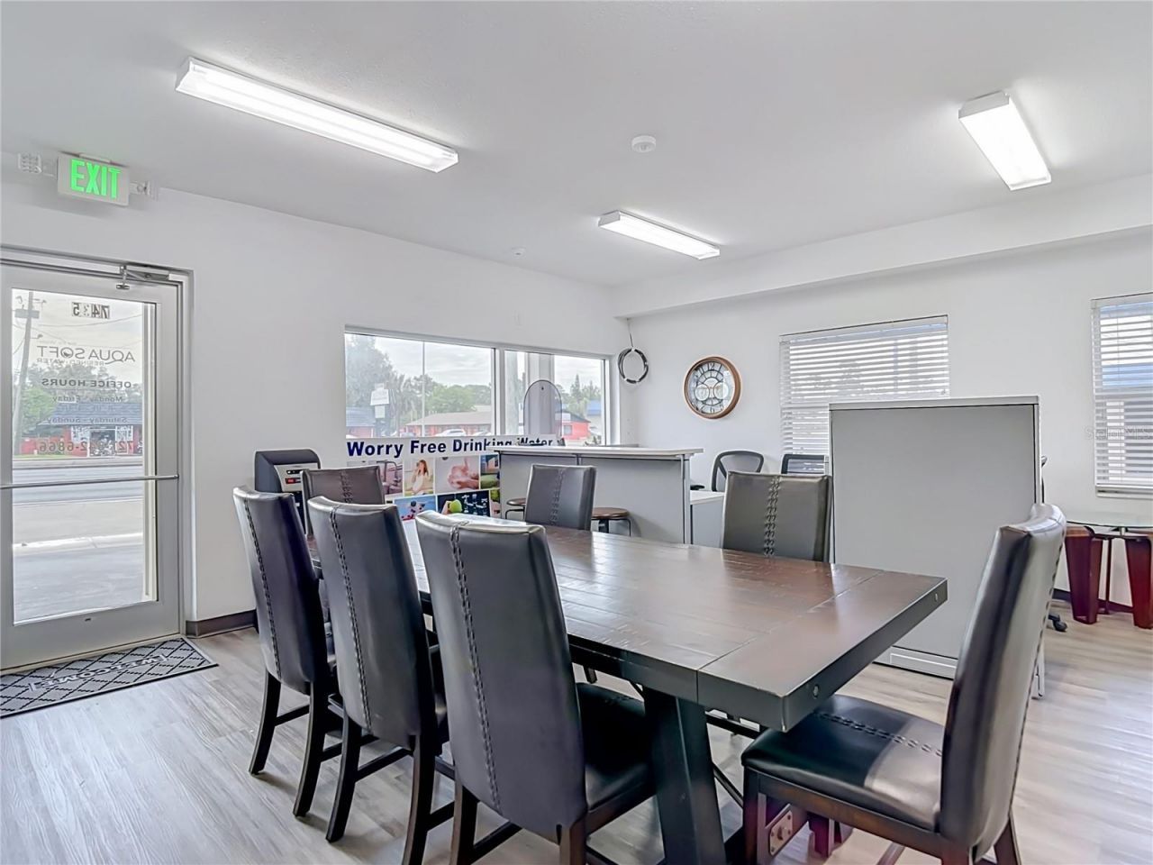 7429 Us Highway 19 , New Port Richey, FL 34652 Photo