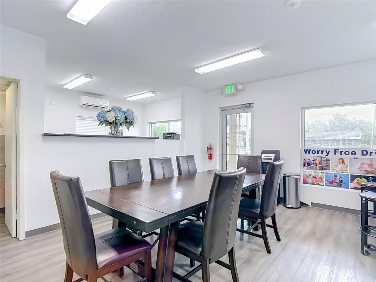 7429 Us Highway 19 , New Port Richey, FL 34652 Photo