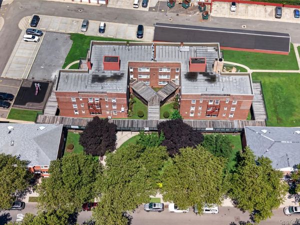 138-25 68th Drive , Unit 3D, Kew Garden Hills, NY 11367