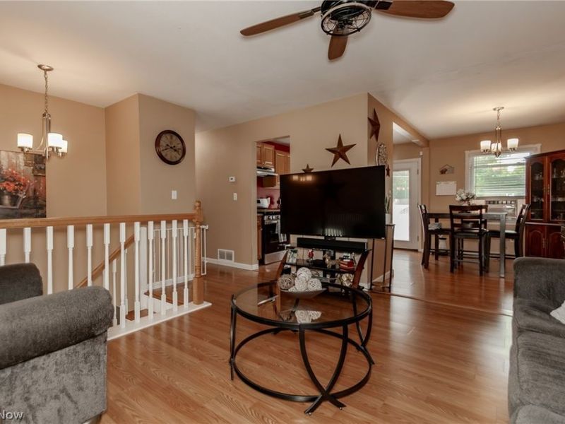 1856 Stirling Road, Madison, OH 44057 Photo 4