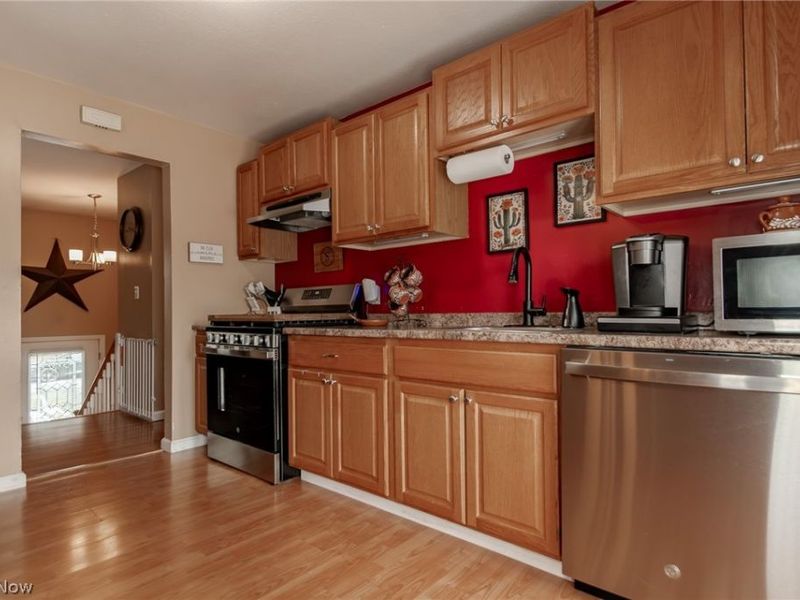 1856 Stirling Road, Madison, OH 44057 Photo 8