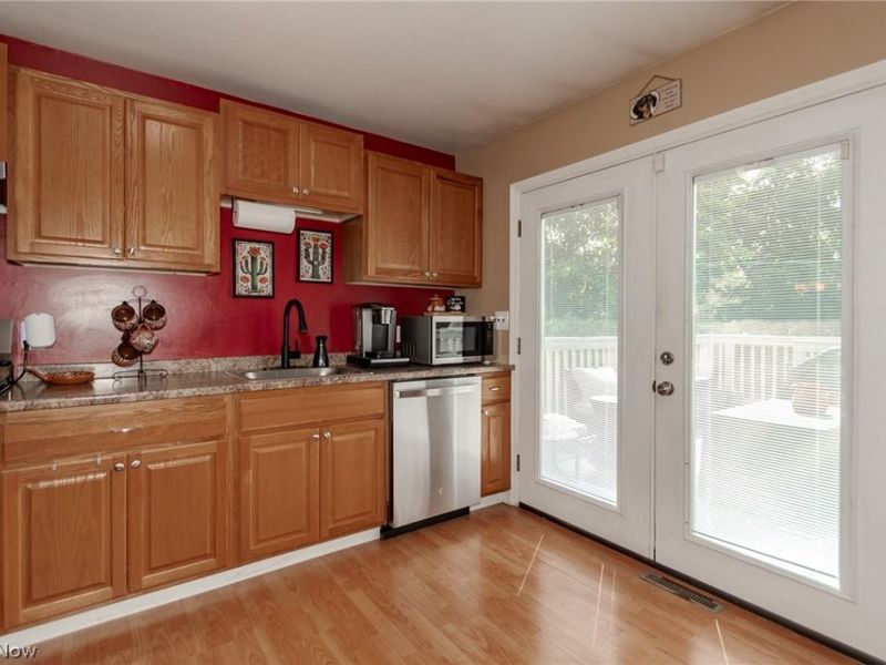 1856 Stirling Road, Madison, OH 44057 Photo 9