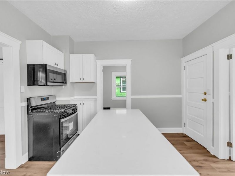 2209 Hood Avenue, Unit 2/UP, Cleveland, OH 44109 Photo 10