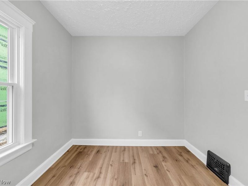 2209 Hood Avenue, Unit 2/UP, Cleveland, OH 44109 Photo 12