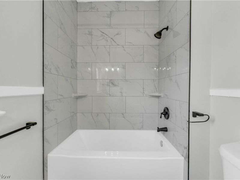 2209 Hood Avenue, Unit 2/UP, Cleveland, OH 44109 Photo 17