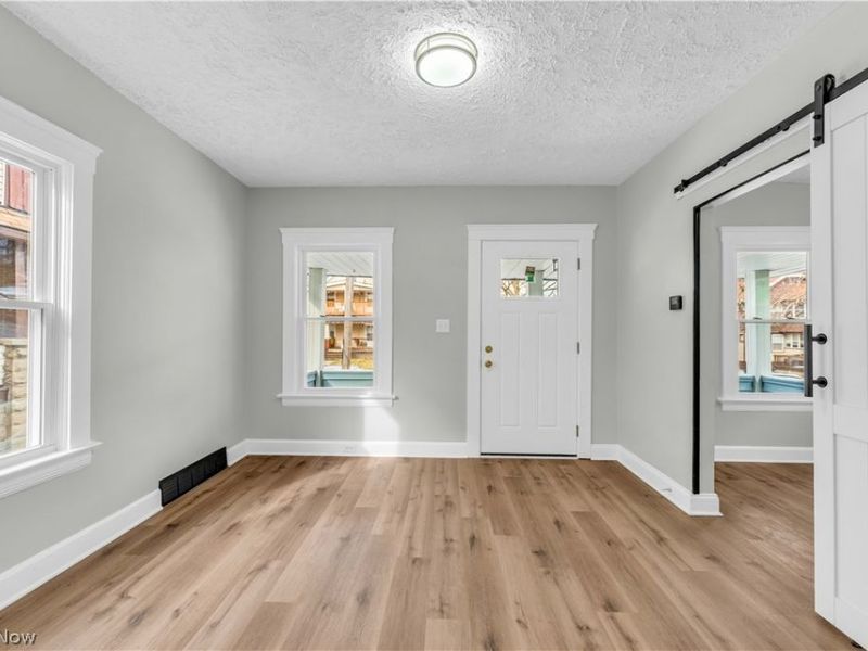 2209 Hood Avenue, Unit 2/UP, Cleveland, OH 44109 Photo 2