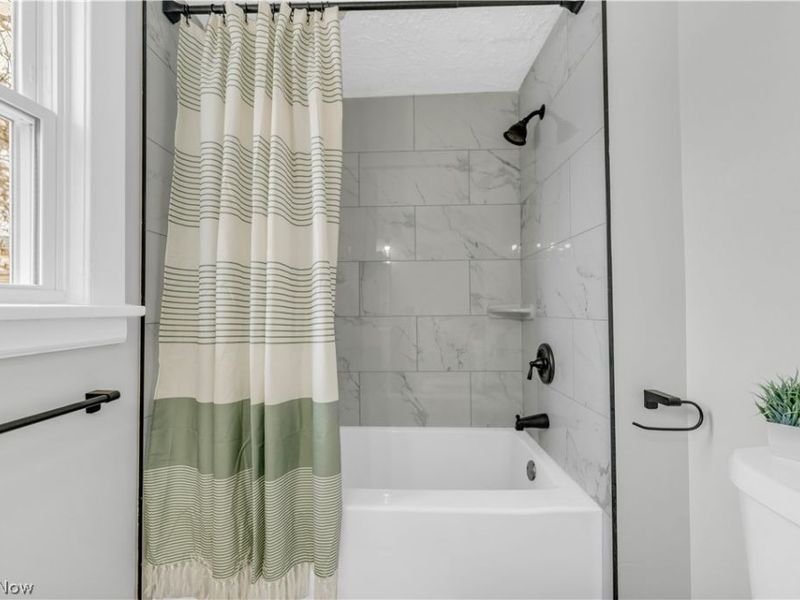 2209 Hood Avenue, Unit 2/UP, Cleveland, OH 44109 Photo 20