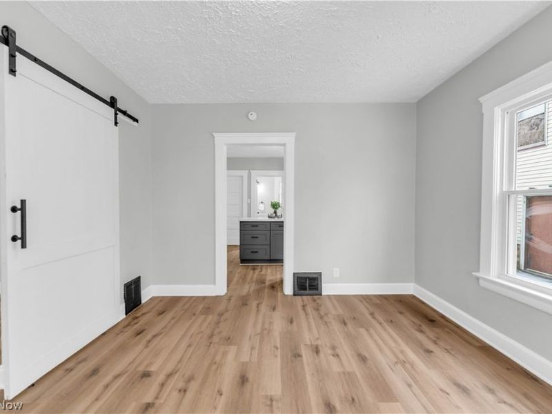 2209 Hood Avenue, Unit 2/UP, Cleveland, OH 44109 Photo 4