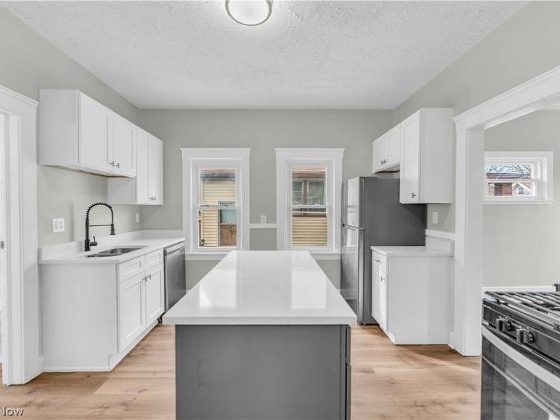 2209 Hood Avenue, Unit 2/UP, Cleveland, OH 44109 Photo 9