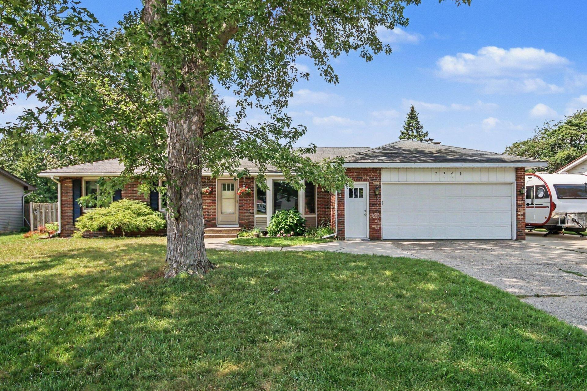 7309 Roselane Avenue, Jenison, MI 49428 Main Photo