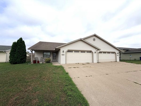 1982 River Road, Sparta, WI 54656