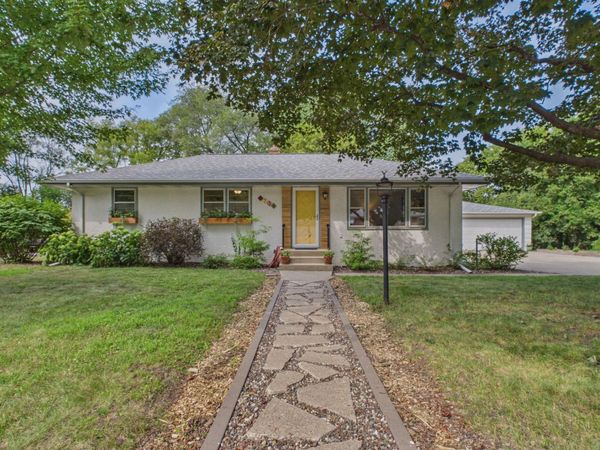 1731 Galtier Street, Roseville, MN 55113