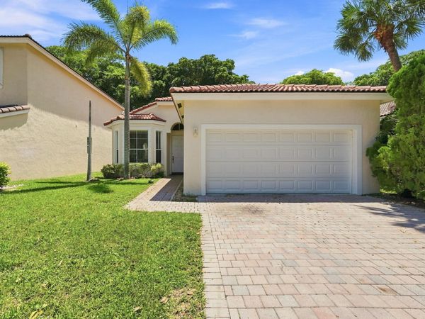7778 NW 17th Place, Pembroke Pines, FL 33024