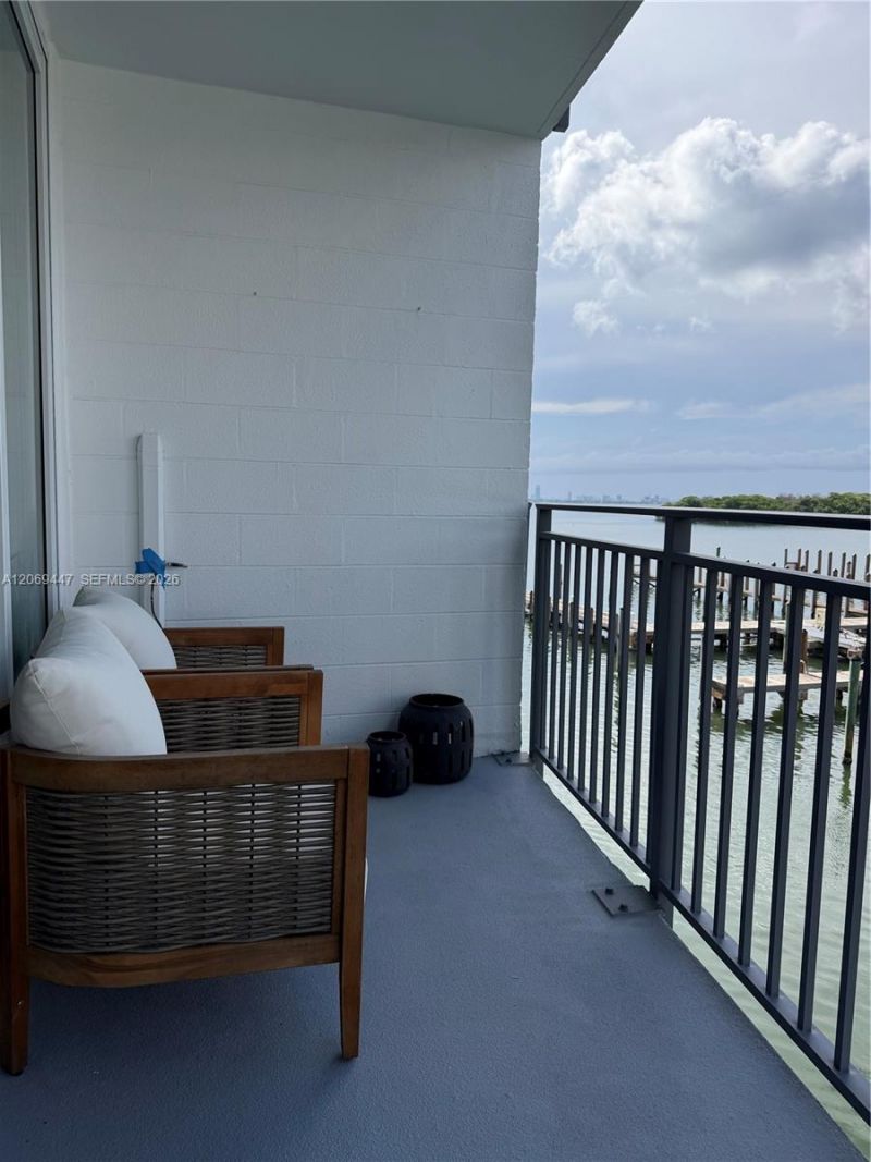 770 NE 69th St, Unit 3F, Miami, FL 33138 Photo