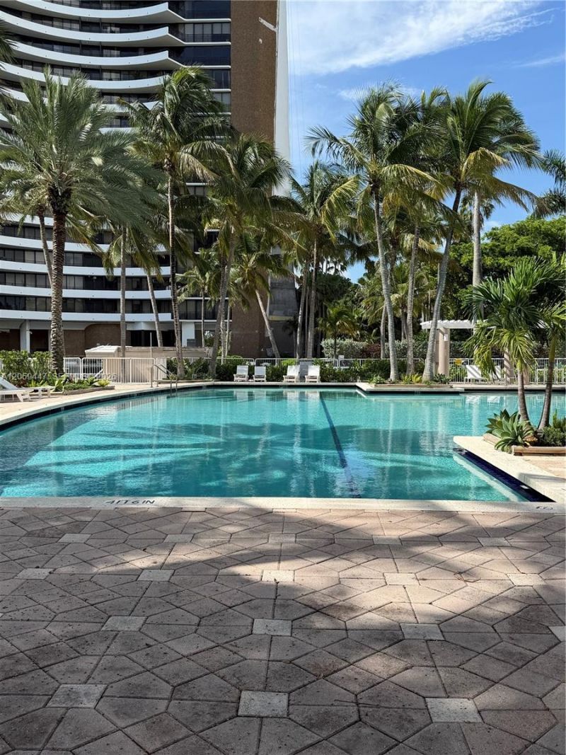 770 NE 69th St, Unit 3F, Miami, FL 33138 Photo