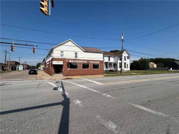 180 Wooster Road N, Barberton, OH 44203
