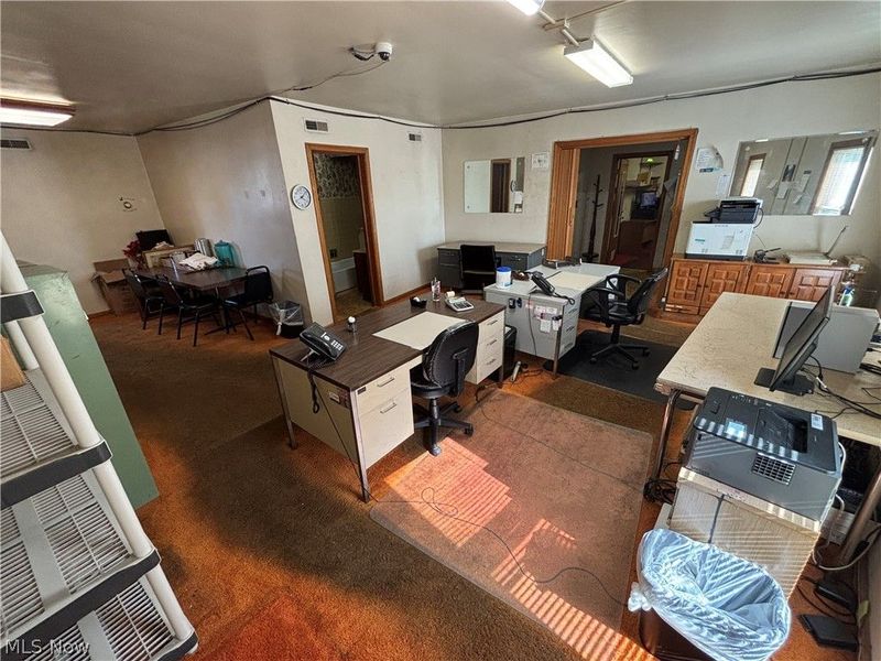 180 Wooster Road N, Barberton, OH 44203 Photo 28