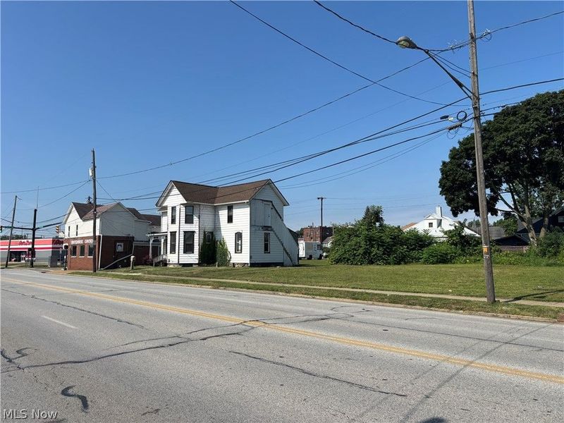 180 Wooster Road N, Barberton, OH 44203 Photo 8