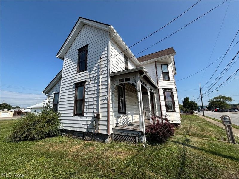 180 Wooster Road N, Barberton, OH 44203 Photo 9