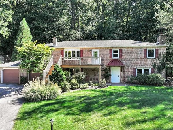 654 WOODLAWN DRIVE, LEBANON, PA 17042