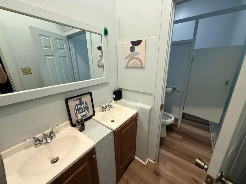 853-865 N Nelson Road , Columbus, OH 43219 Photo 31