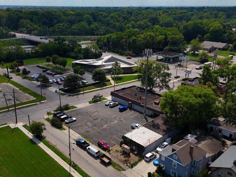 853-865 N Nelson Road , Columbus, OH 43219 Photo 9